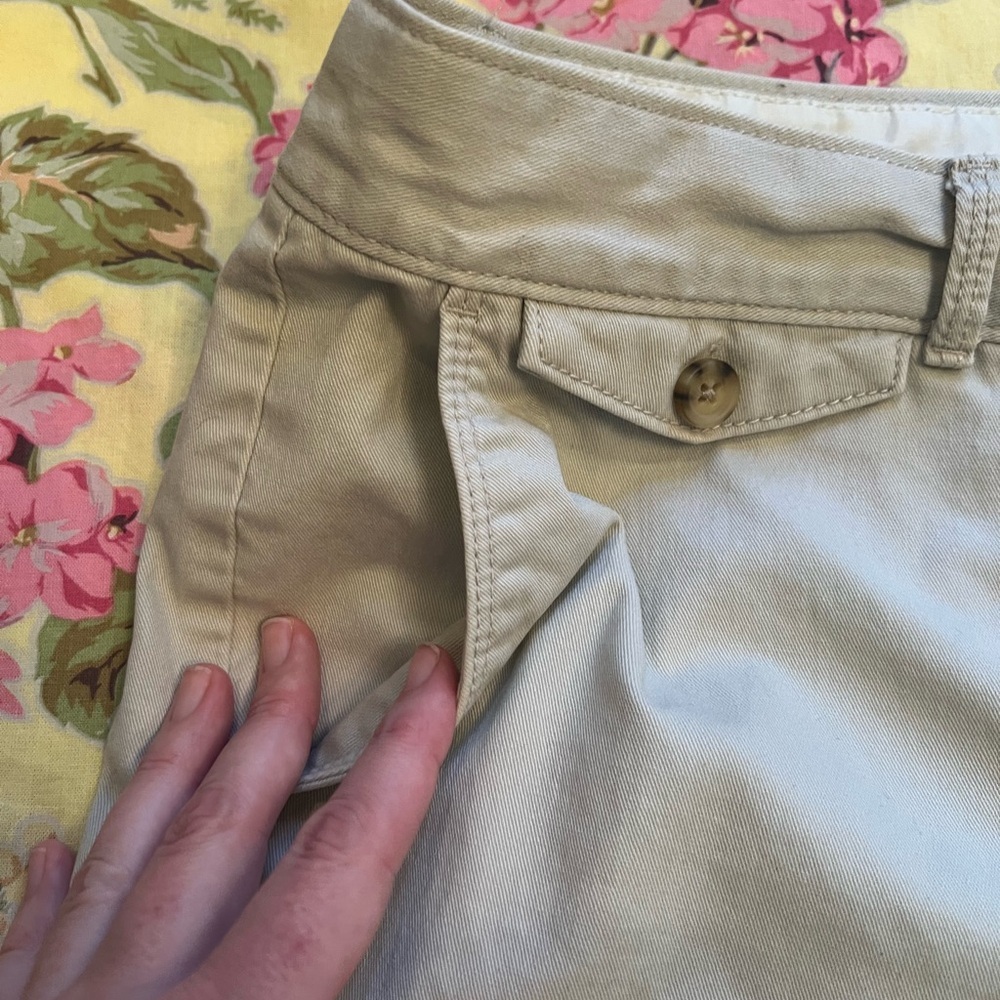 Dockers- Women's Khaki Shorts-16 - Picture 5 of 8